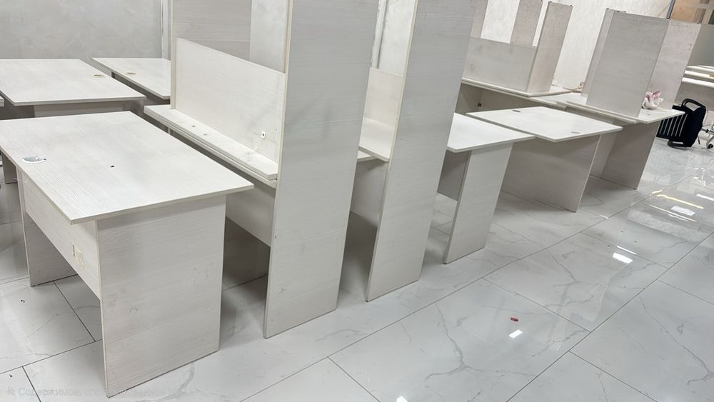 Продаётся офисные столы от 10000 и стулья от 5500 и выше