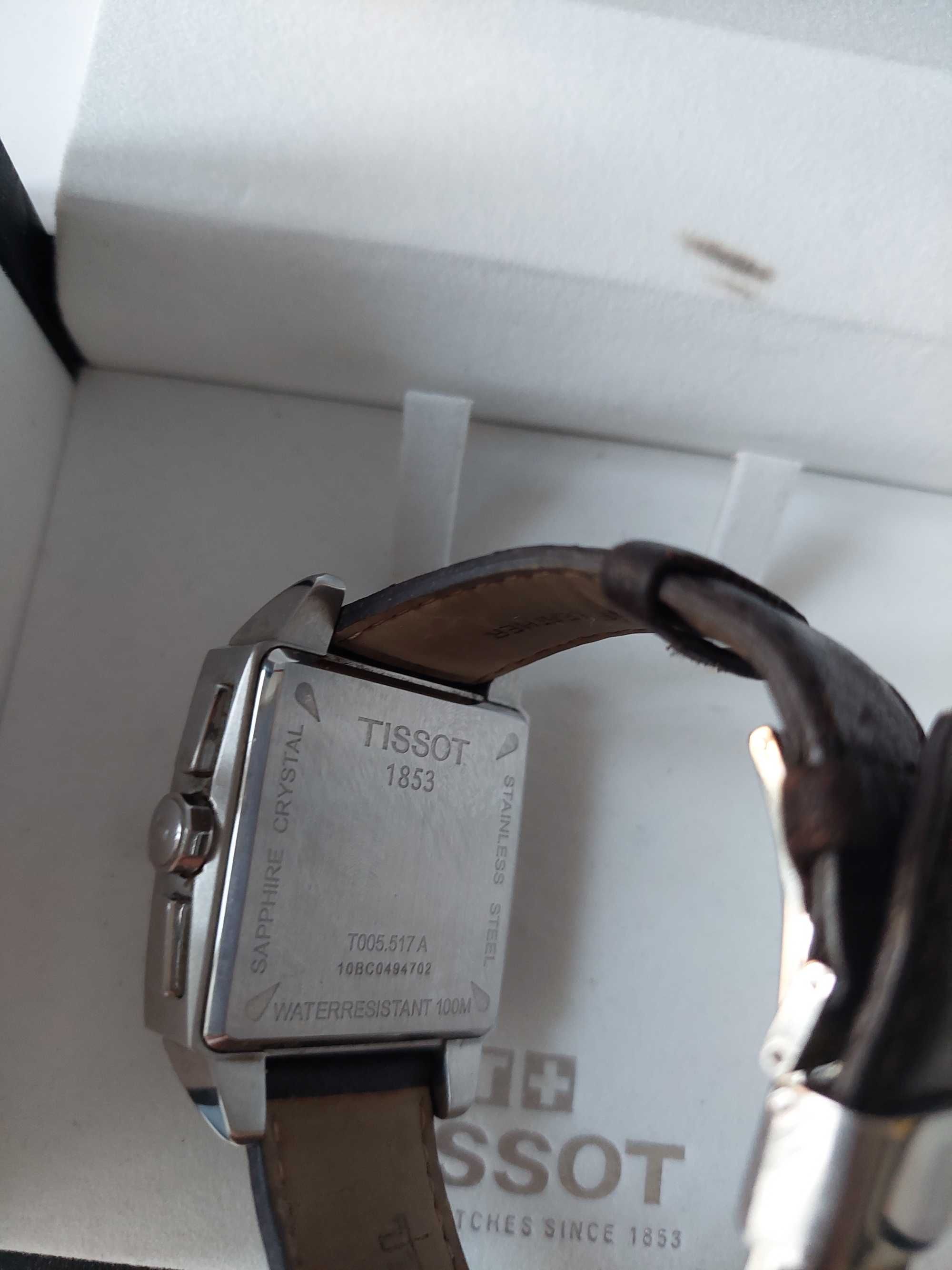 Часовник Tissot T005.517 A