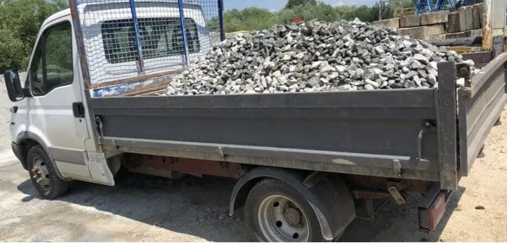 Transport 3.5t basculabil materiale constructii diverse