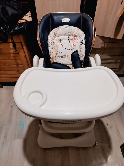 Детский столик  для кормления