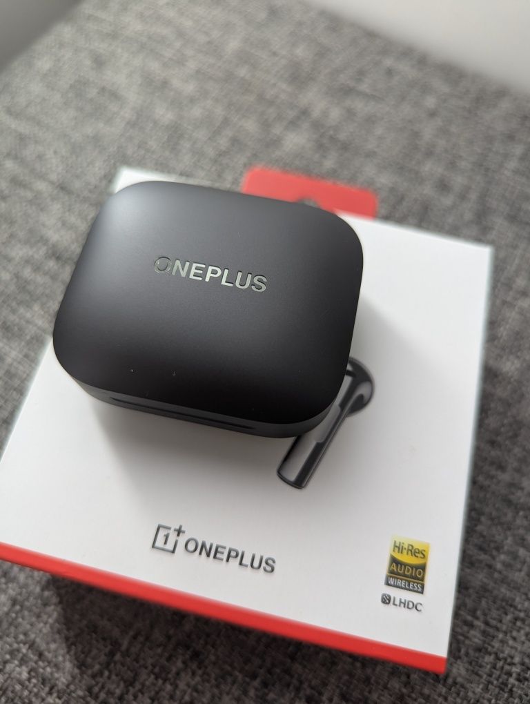One Plus Buds 3, новый, срочно продам