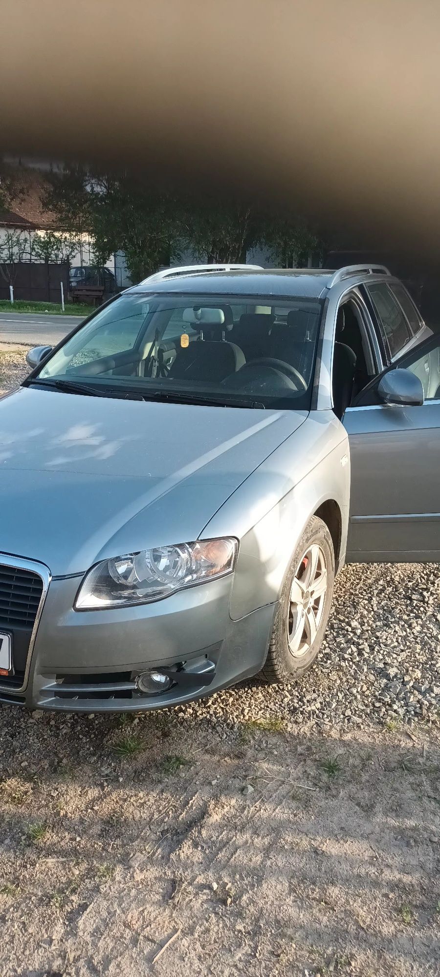 Mașina Audi a4 2005
