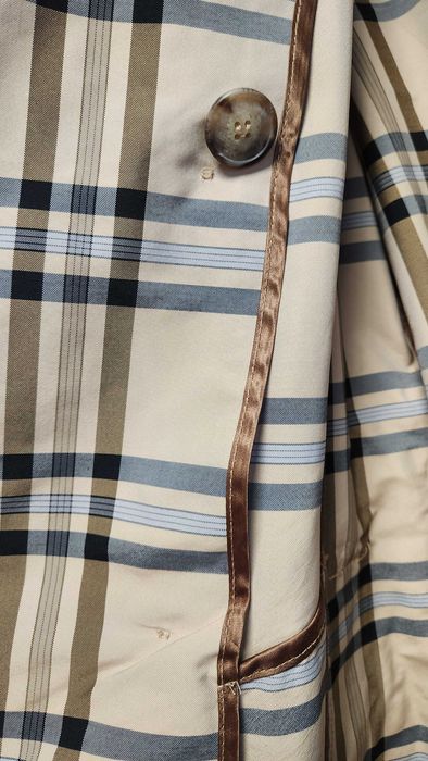 Тренчкот, шлифер бежав с шарка тип  "Burberry ", размер Л