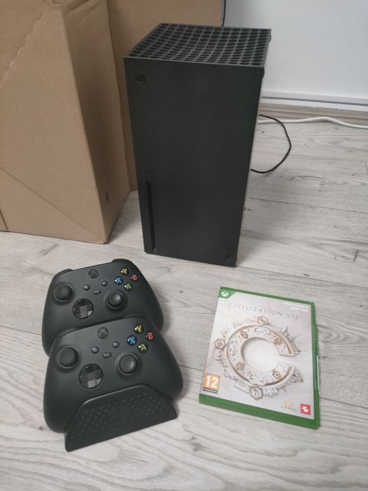 Xbox Series X + 2 manete