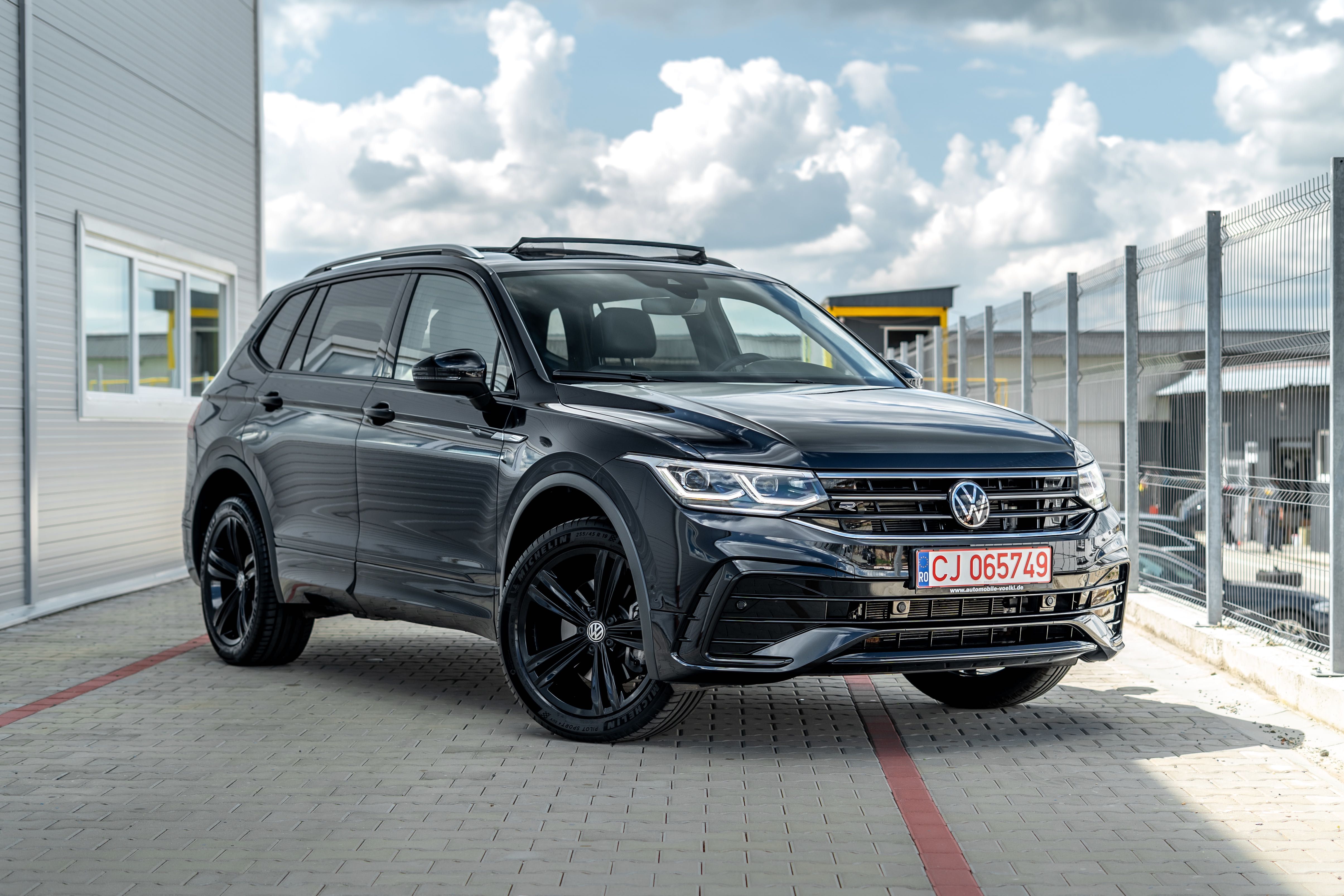 Volkswagen Tiguan AllSpace 2.0 TDI DSG 4Motion 13.033 km R-Line 2024