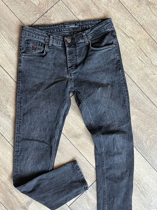 GUESS : Los Angeles  - 30 размер Slim / Оригинал