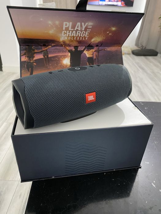 Boxa  jbl charge essential 2