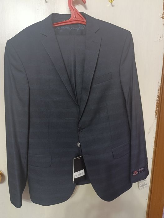 Продам стильный мужской костюм. Размер 50