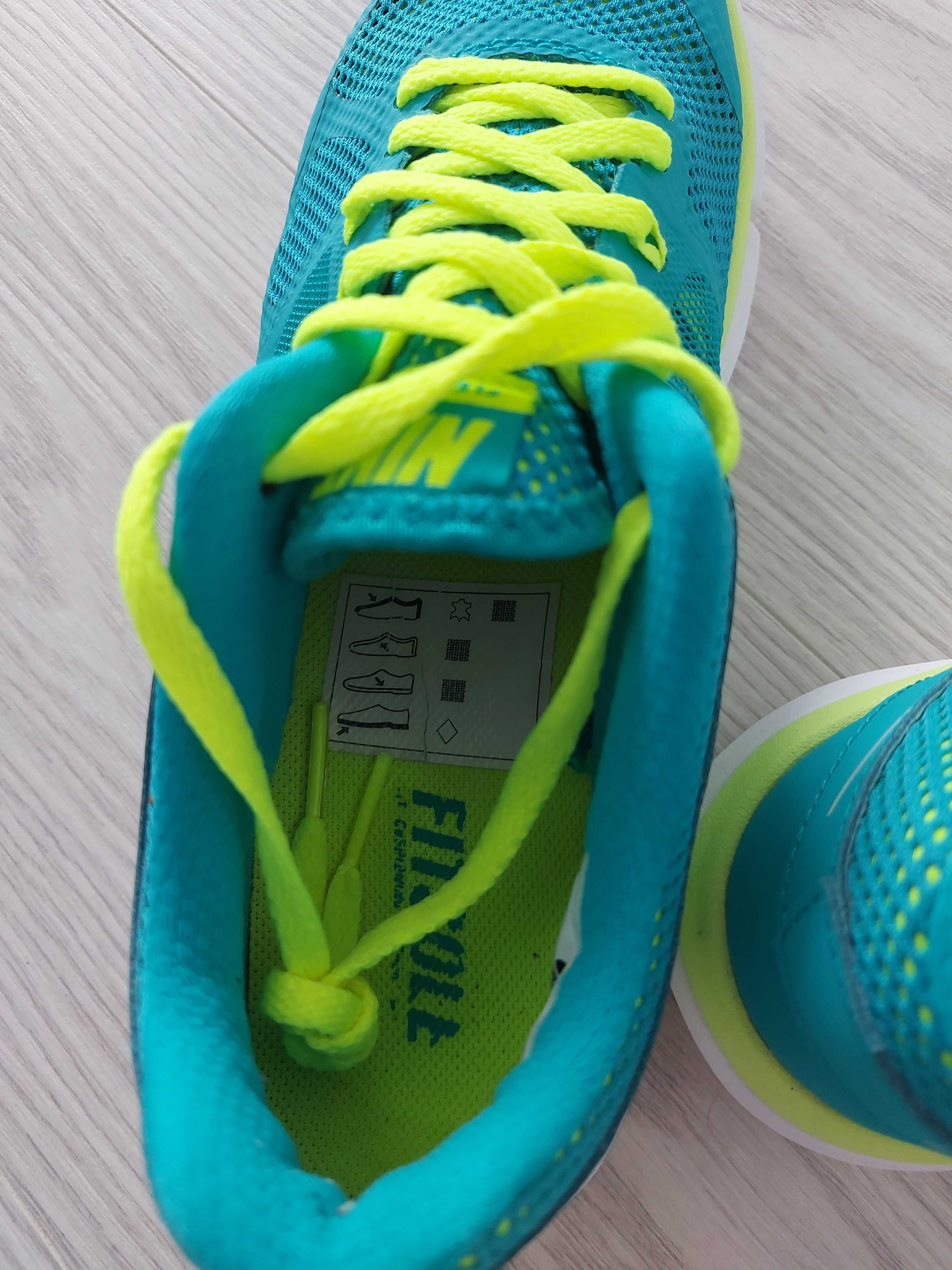 Adidasi Nike Flex 2014 Run