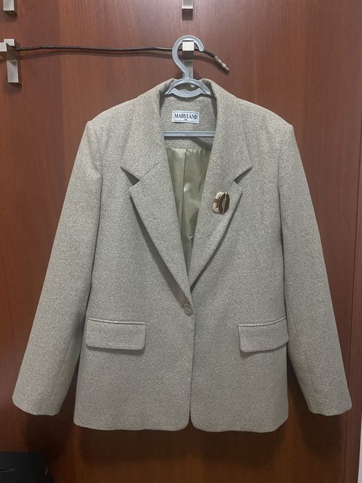 Теплый пиджак брендовый 50 р