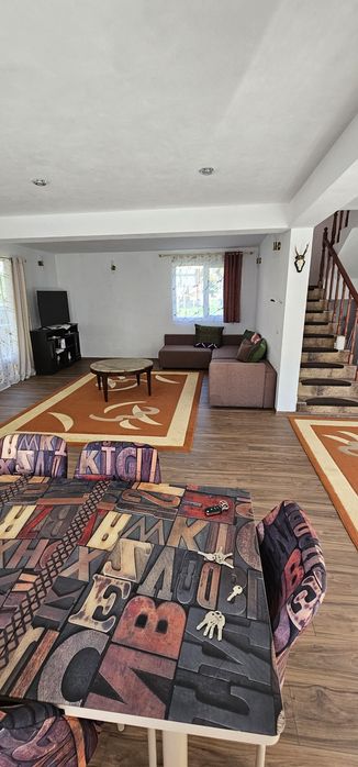 Vand sau schimb cu teren apartament  vila la cheie de 192mp utili  la