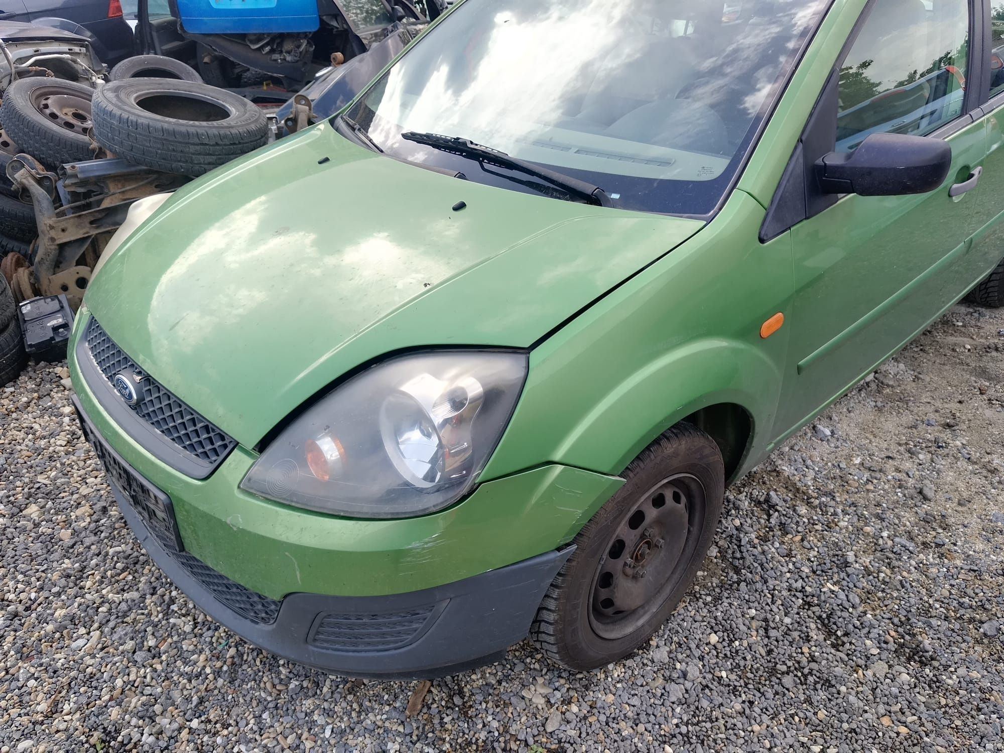 Capota bara aripa far usa Ford Fiesta