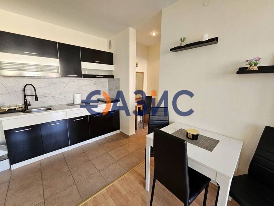 Продава се Двустаен апартамент в к.к. Слънчев бряг - 56 кв.м за 1322 €/кв.м - Снимка #4