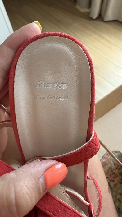 Лятни обувки Bata