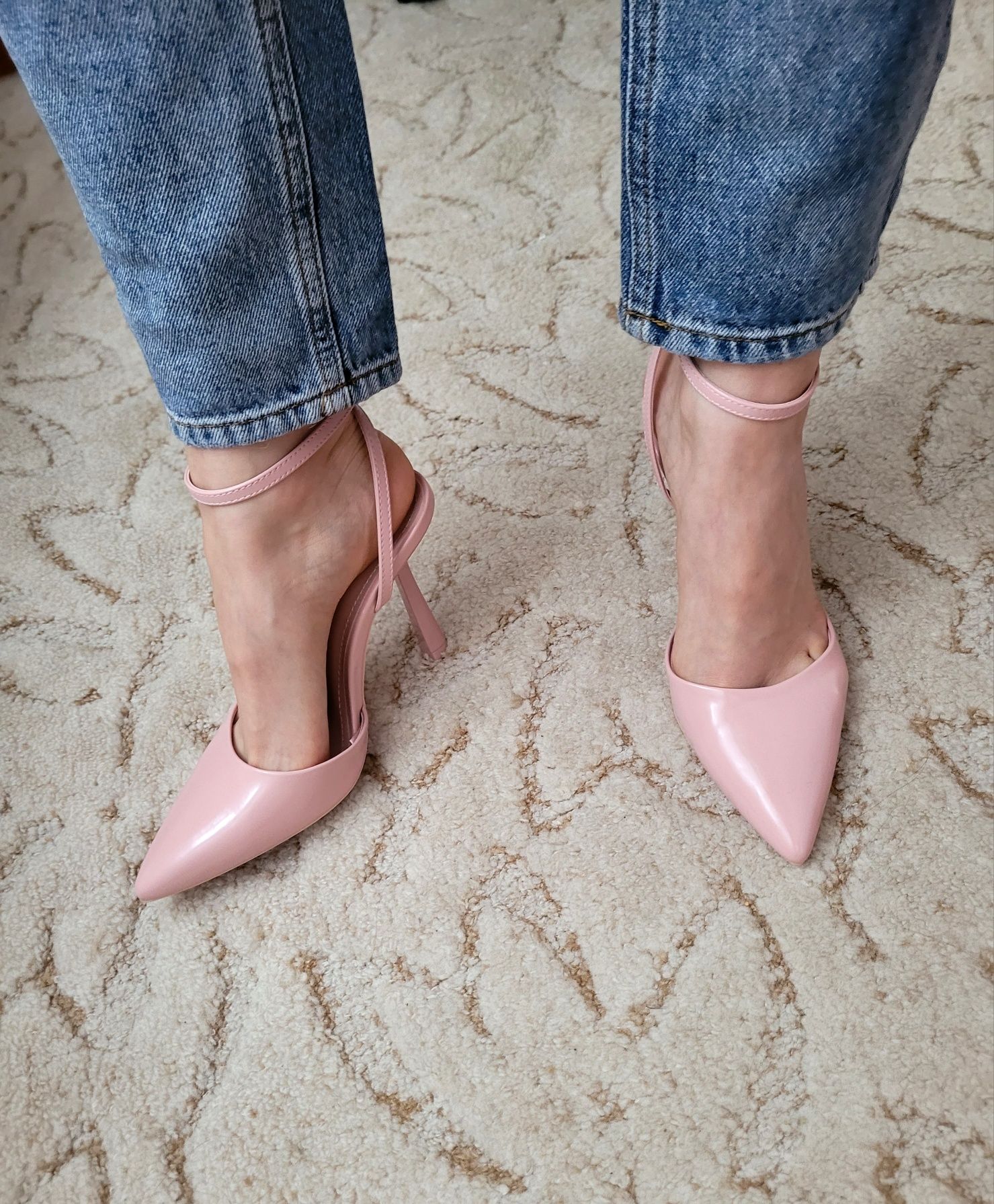 Pantofi toc nude stiletto Bershka