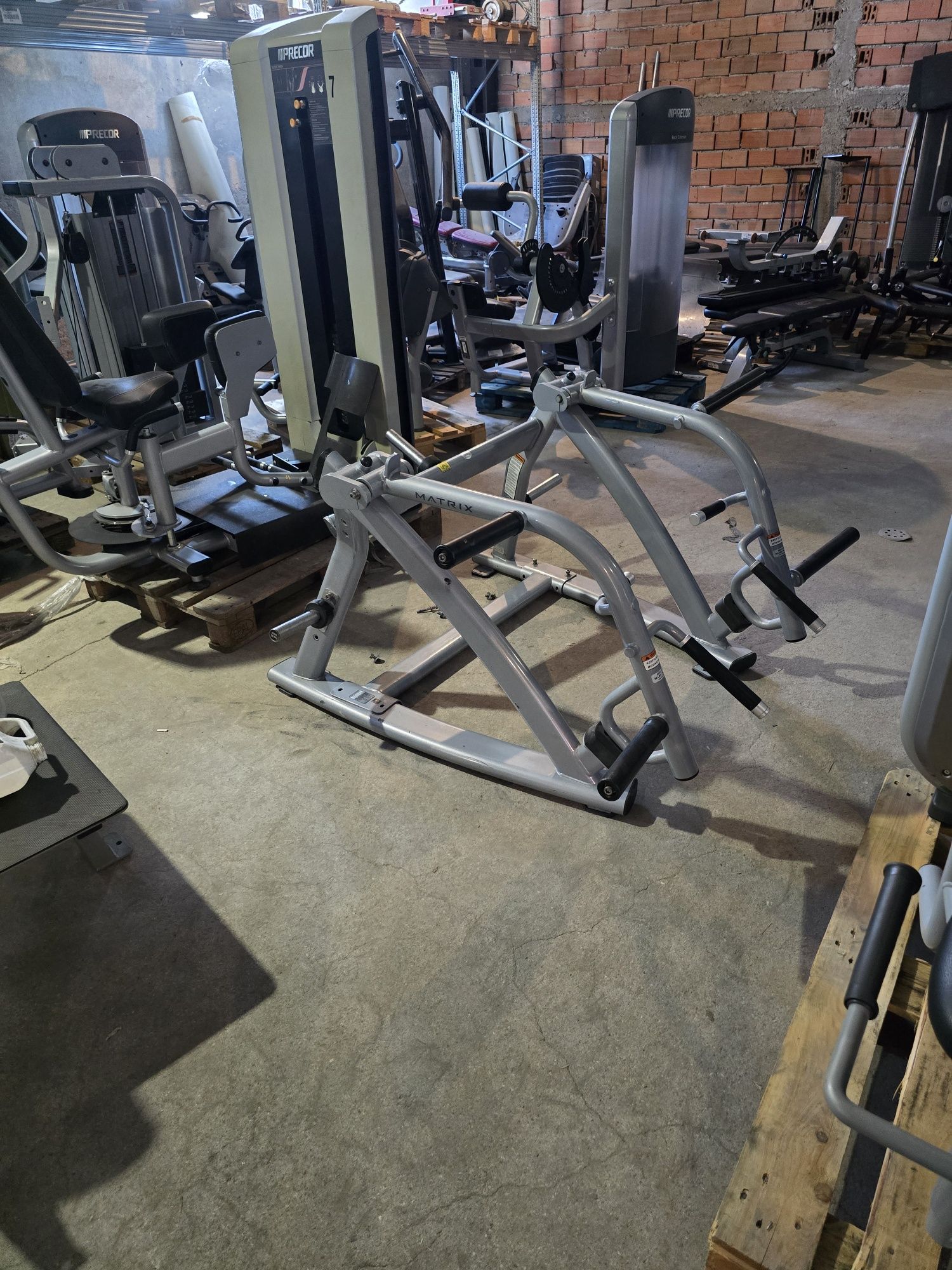 Matrix dead lift + trapec матрих машина за мъртва тяга и трапец
