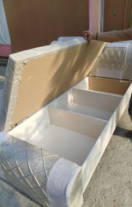 Bir kishilik divan sifati aʼlo