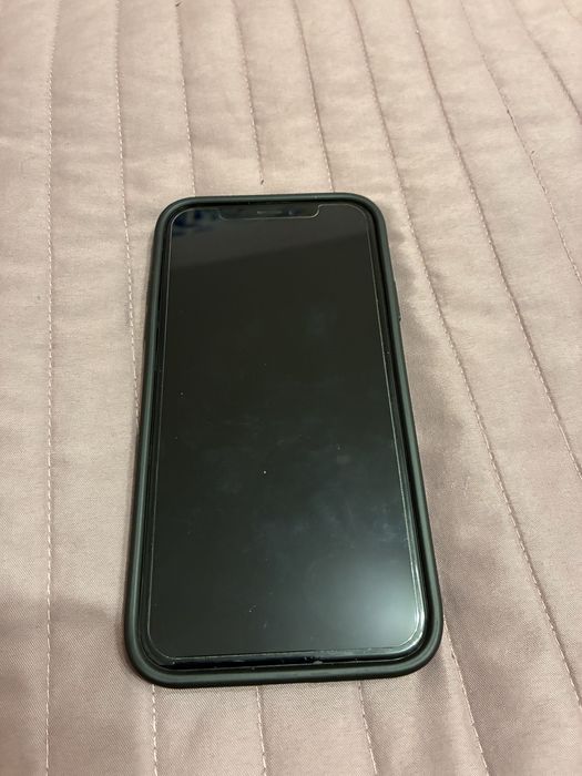 iPhone XR / 10 64GB