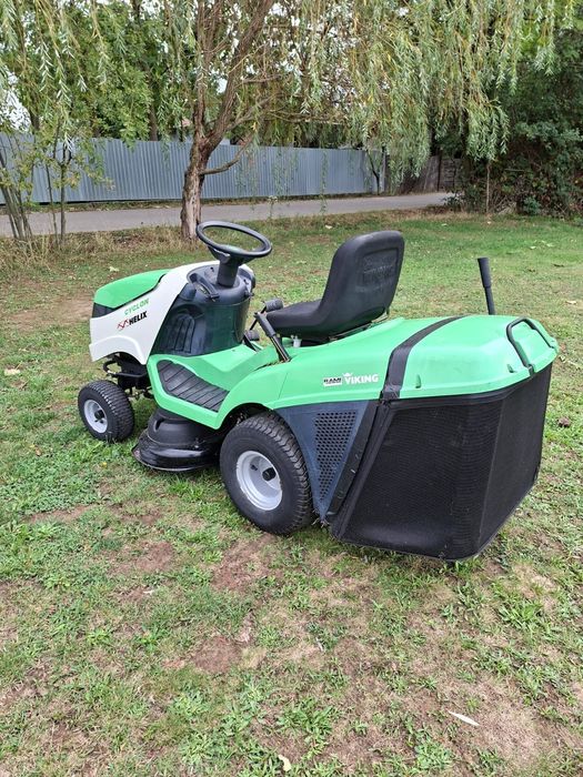 Tractoras de tuns gazon Wiking