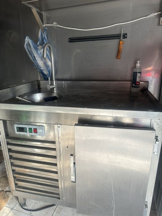 Мивка с плюсов хладилник от неръждавейка