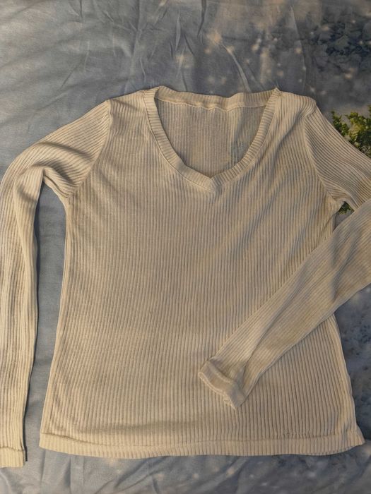 Зимни пуловери в различни цветове