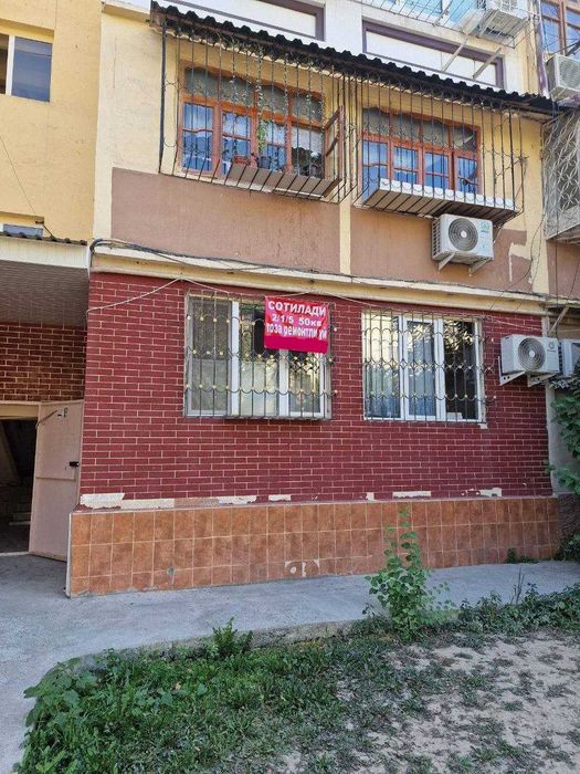 Продаётся квартира 2х ком на 1 этаже на метро Беруний