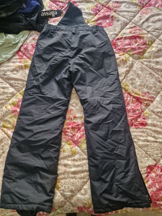 100% Оригинален скиорски панталон Ellesse в ЧИСТО НОВО състояние