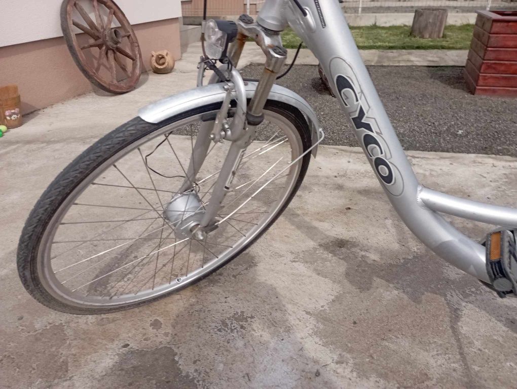 Vând bicicletă în stare foarte bună de funcționare