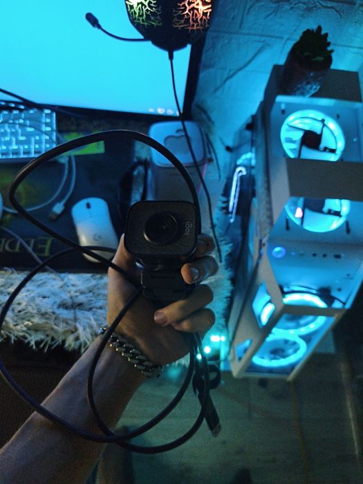 Logitech streamcam