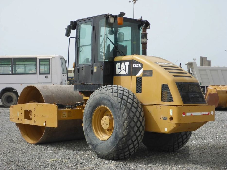 Caterpillar CS 533 E Cilindru compactor