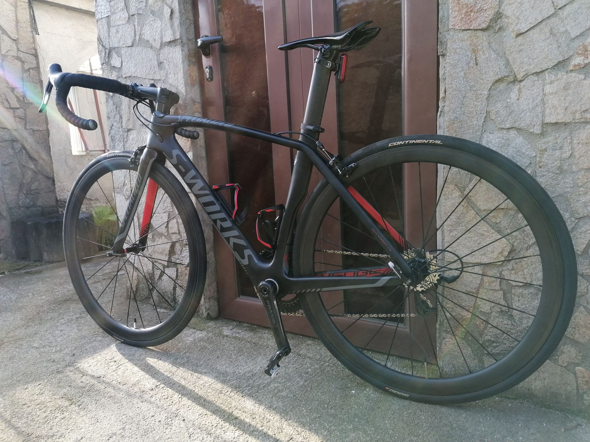 Шосеен S-Works Carbon, Sram RED 2*10