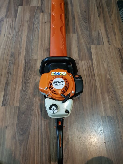 Foarfecă de tuns gard viu Stihl HS 82 R