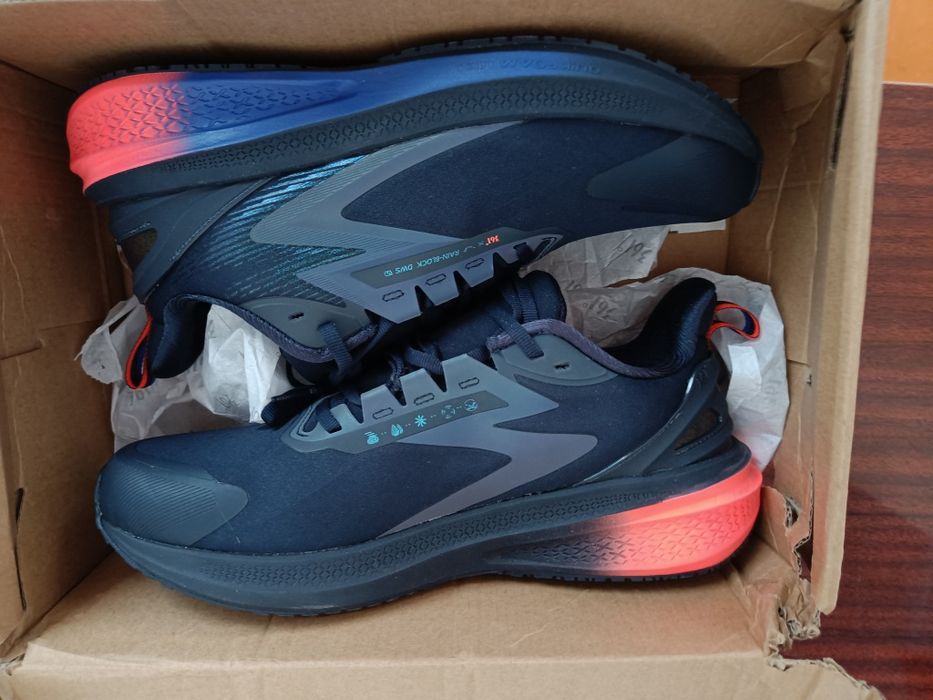 Продам беговые кроссовки 361 degrees