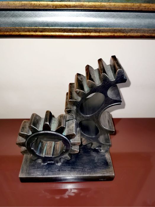 Фигура зъбни колела индустриален плакет NEXT английски марков зъбчатки