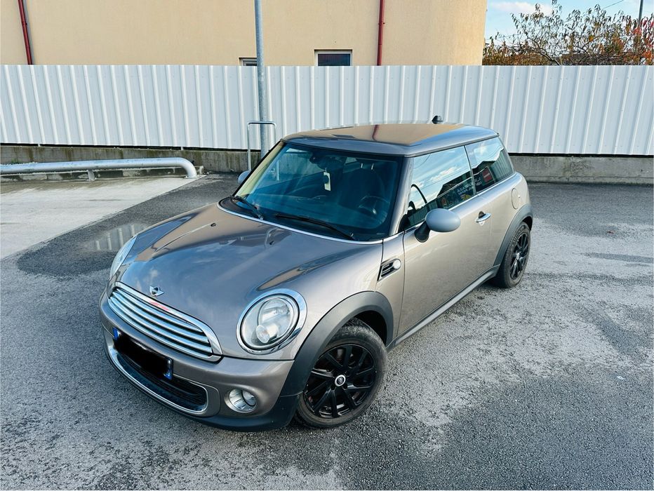 Vând Mini cooper one D  1,6 diesel 2013