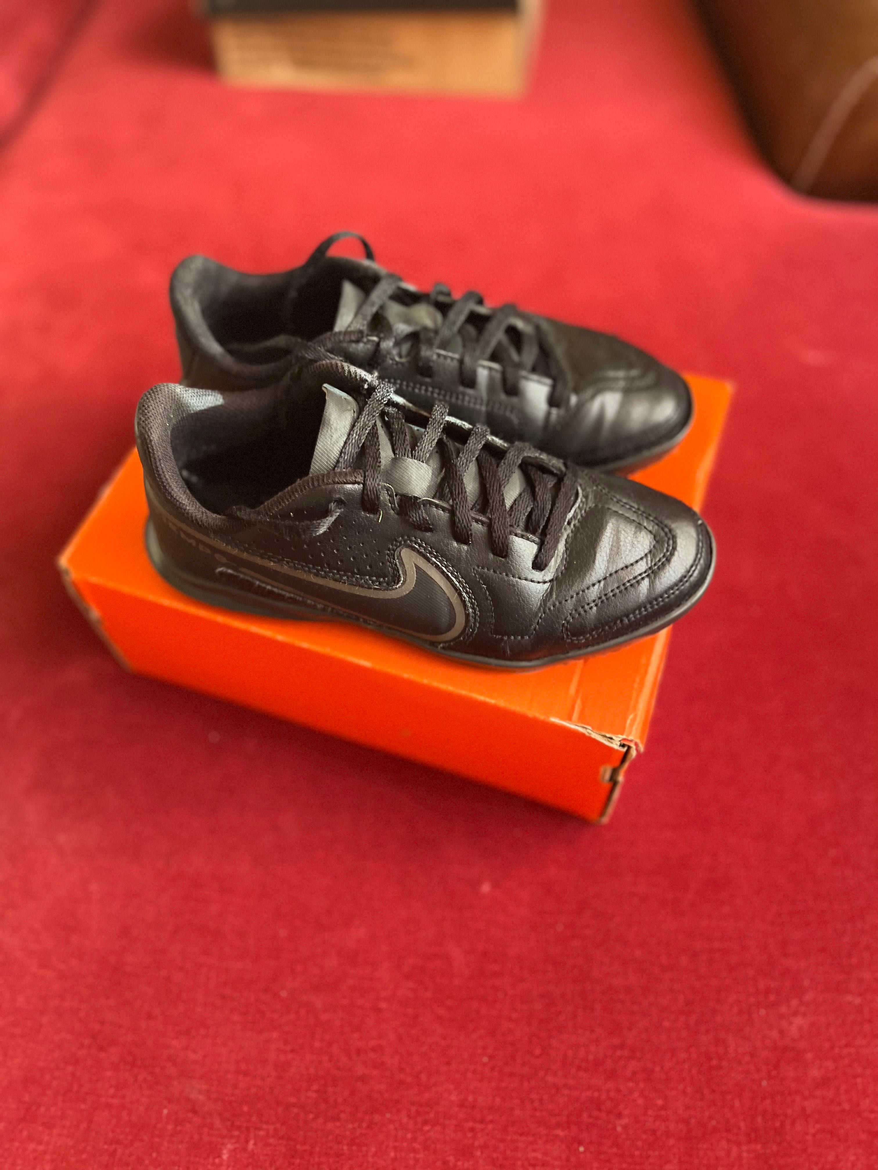 Кожаные Бутсы сороконожки Nike, 31 размер, оригинал