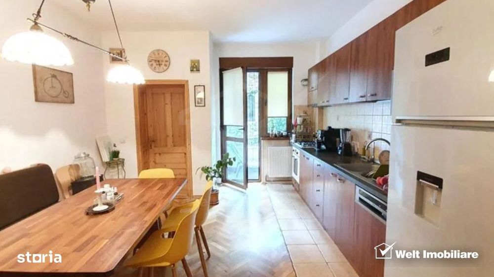 Proprietate unica, 4 camere, mansarda autonoma, 289mp, garaj