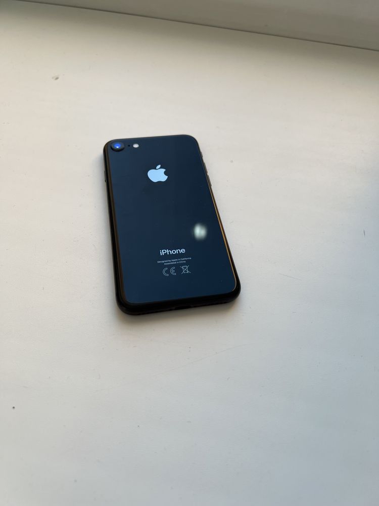 IPhone 8 64 gb черный