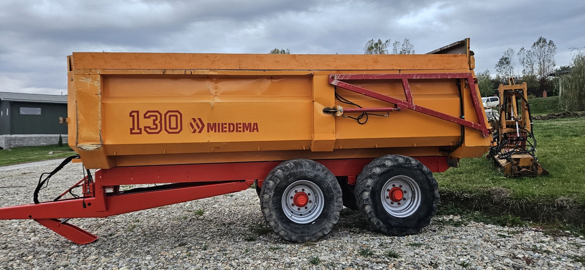 Remorca MIEDEMA HS 130