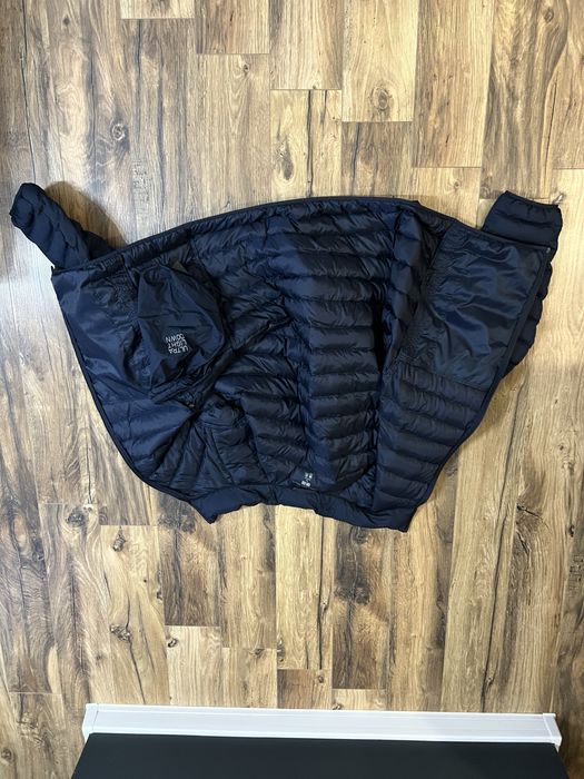 Яке Uni Qlo Ulta Light Down size XL