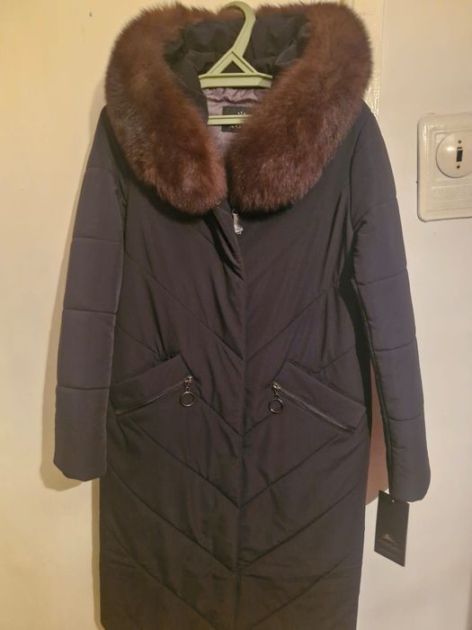 Продам куртку носила один раз новый