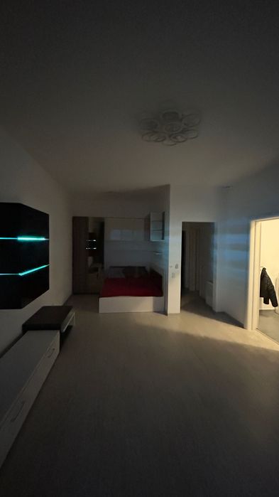 Închiriez garsoniera mobilata, 500€ (negociabil) zona Piata Sudului