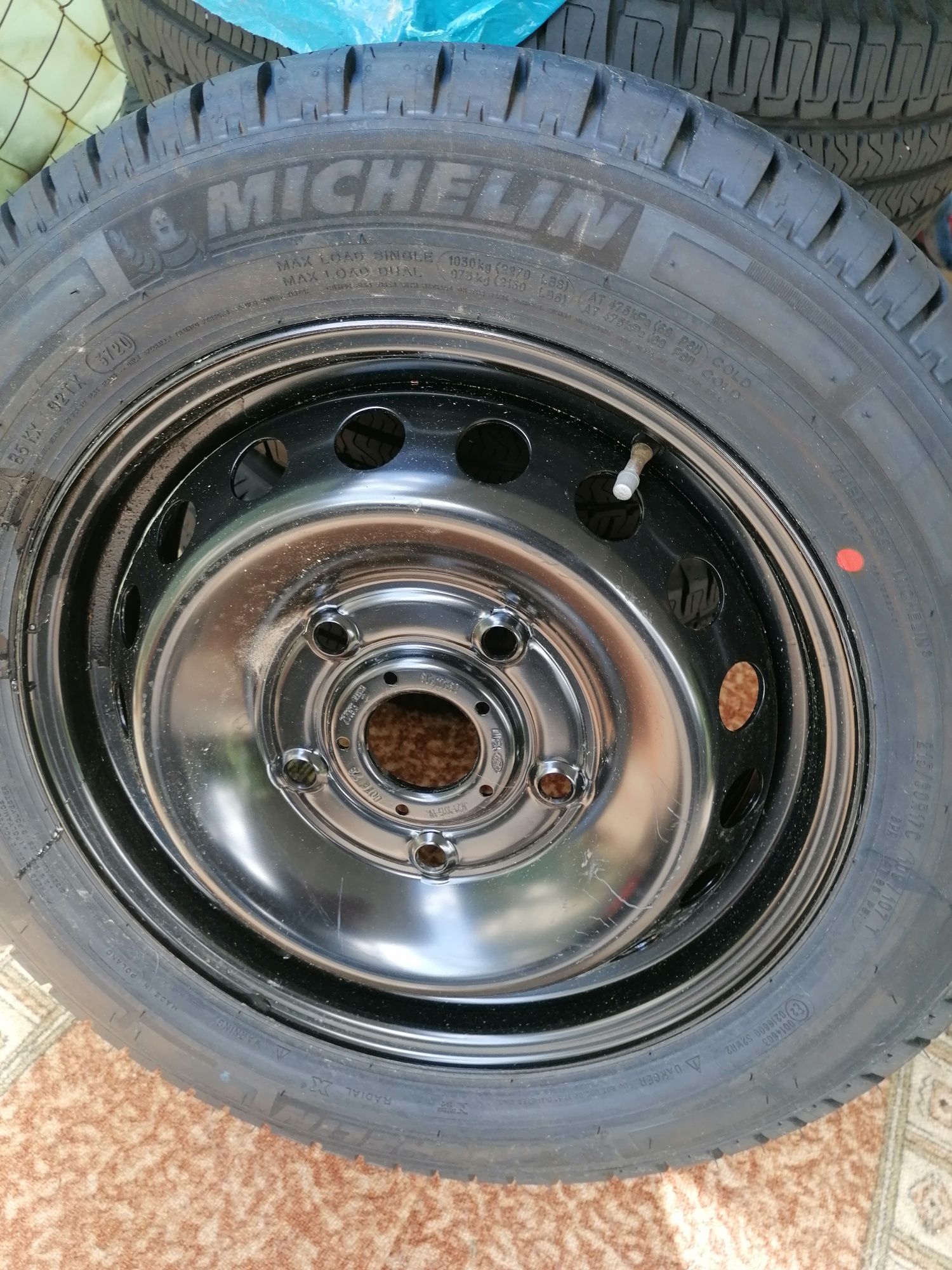 215 /60 R17C Michelin Agilis