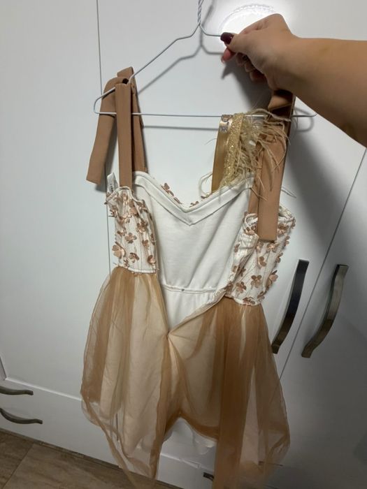 Рокля Lorreti с коланче