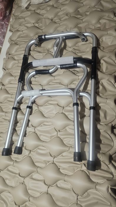 Болнично легло Хипнос, Антидекубитален дюшек, инвалидна количка