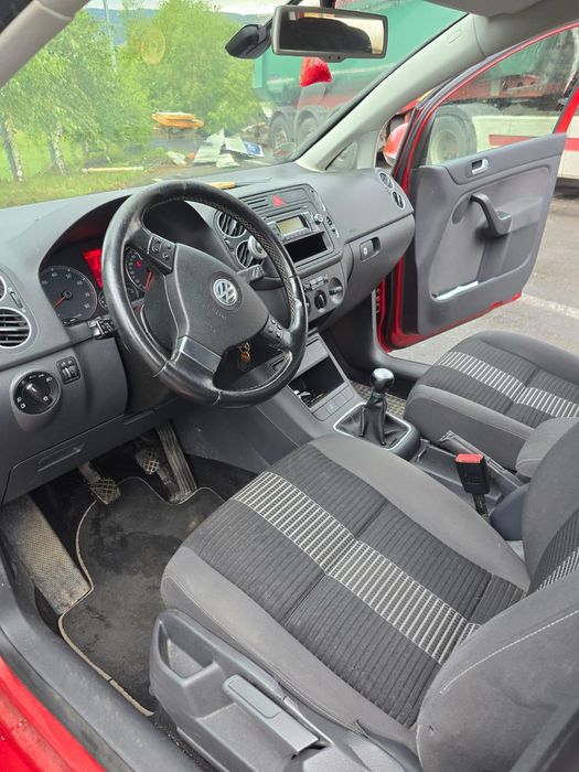 Vând VW Golf Plus 2008 1.4 Benzina Manual