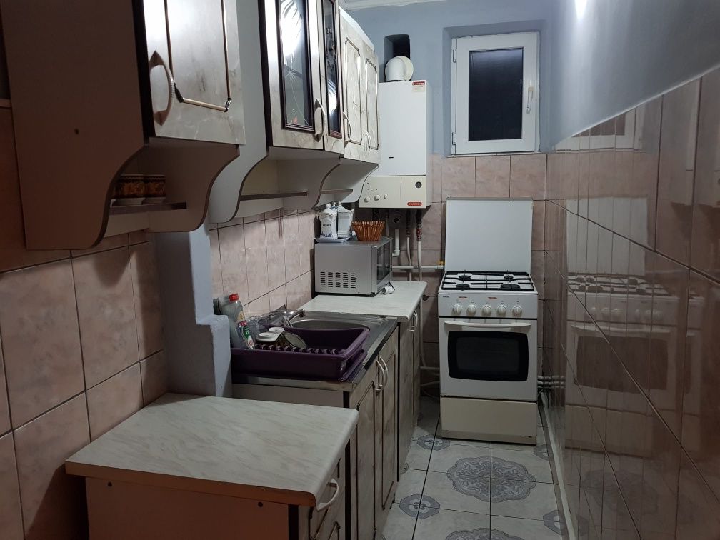 Închiriez apartament 2camere utilat mobilat