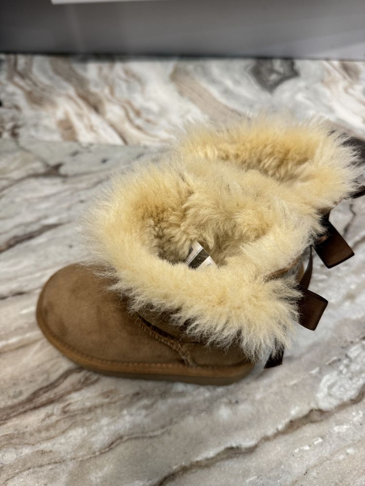 Оригинальные детские UGG размер 23.5