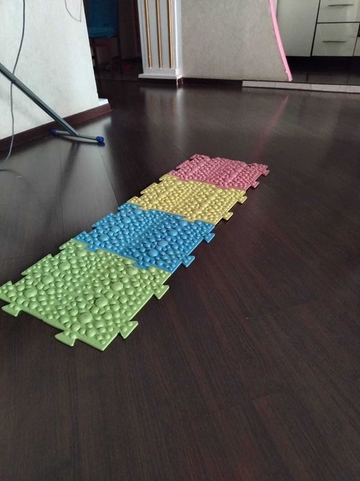 Массажный коврик для стоп ортопедический