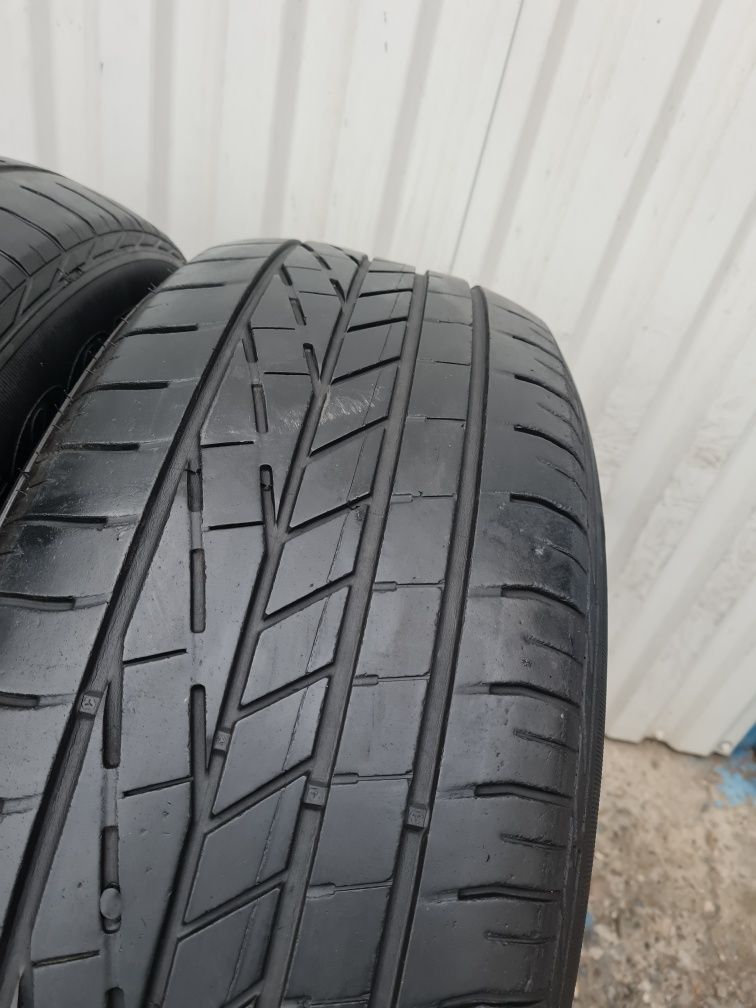 2  Anvelope de vara *235/65R17*Goodyear *LICHIDARE STOC*50 Lei Buc*